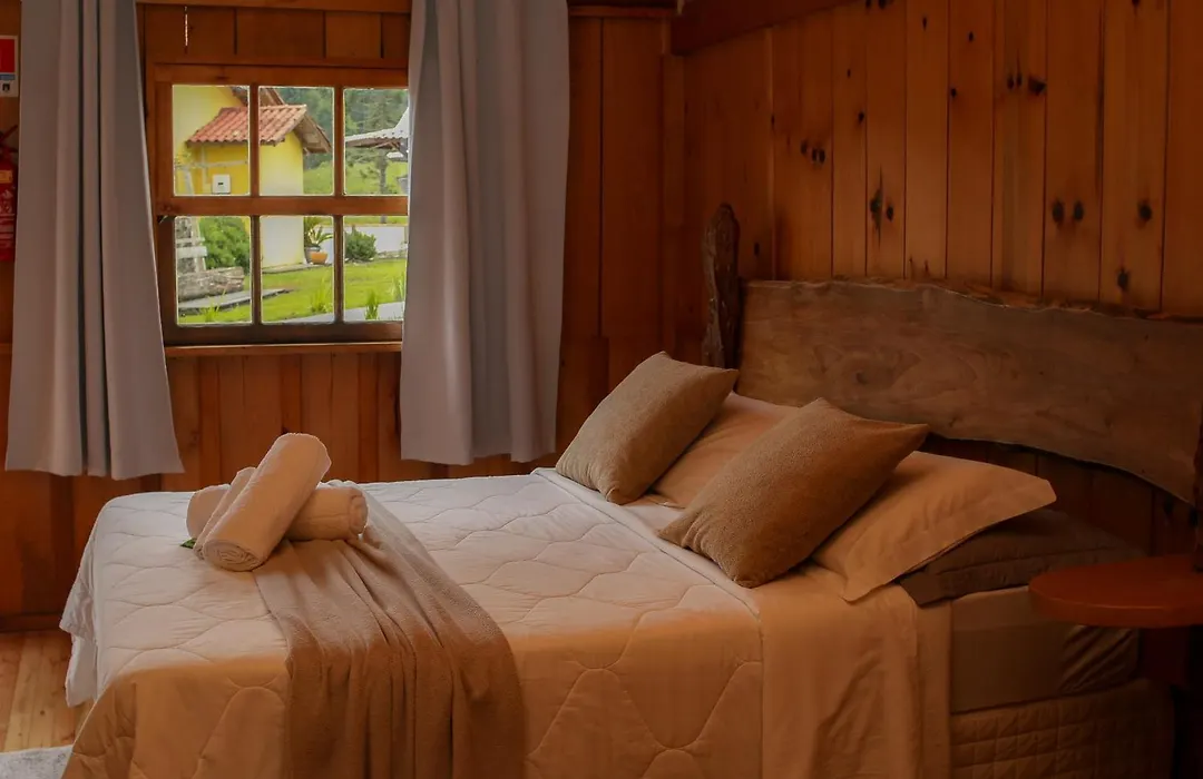 Pousada Rural Pavão - Suites e Chalés-1
